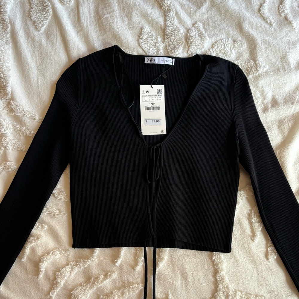 Zara long sleeve sweater- ties in the front